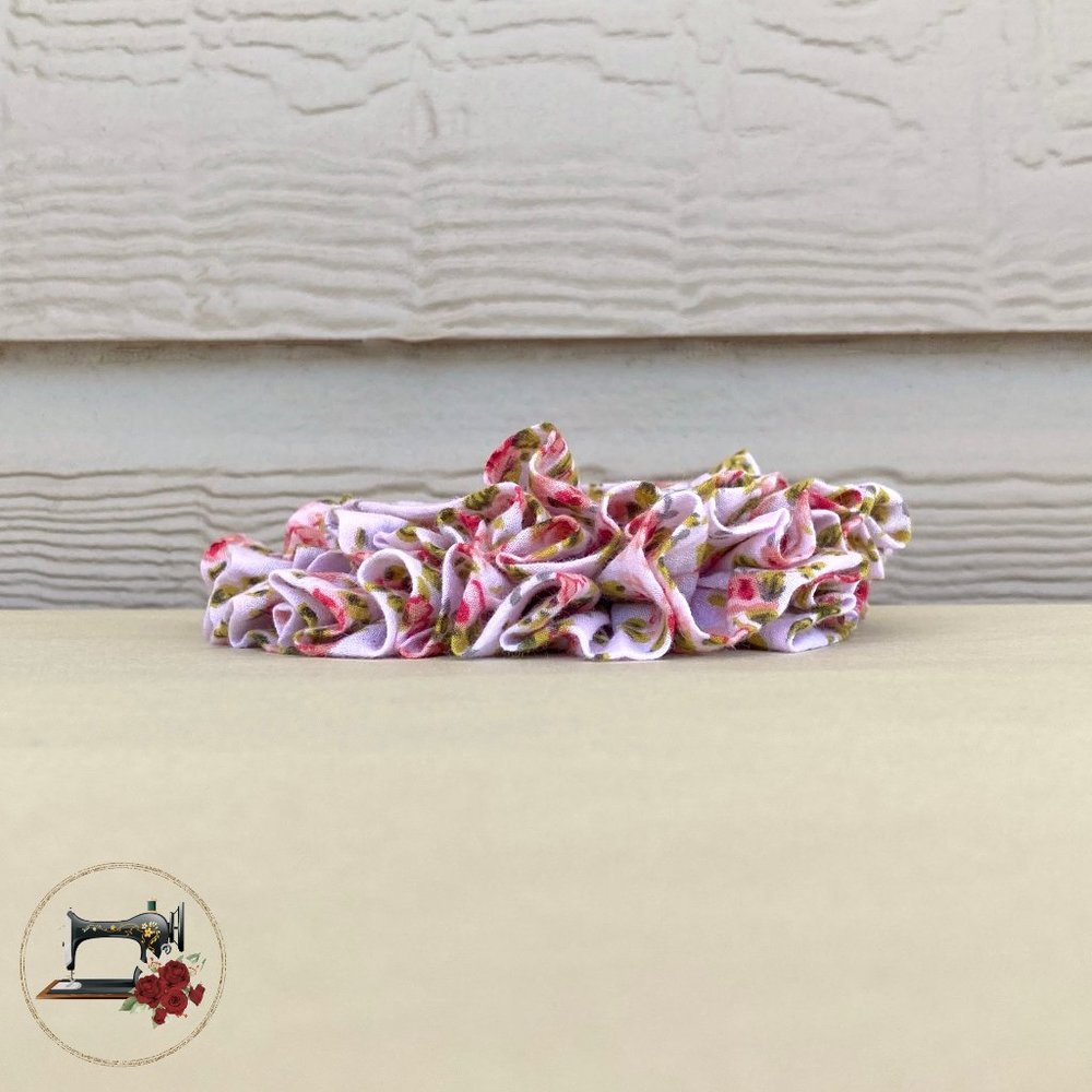 Handmade flower clip, ruffled hair flower, purse accessory, Pink accent flower - Picture 3 of 4